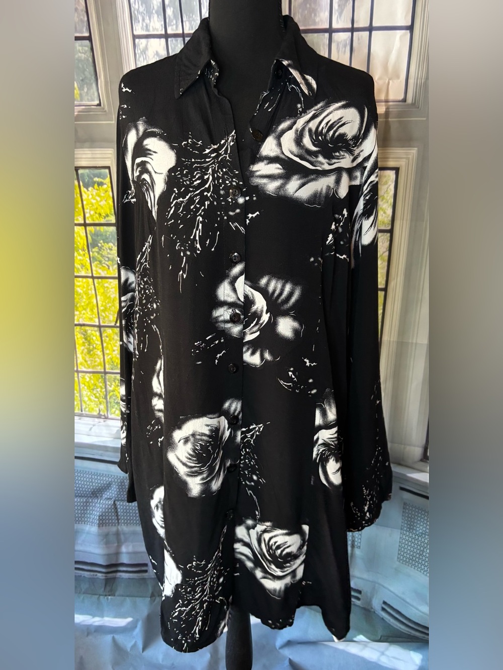Black Floral Long-Sleeve Button Dress